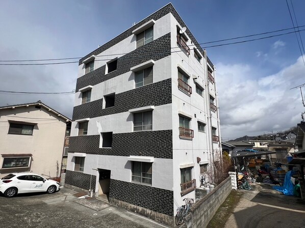 坂岡マンション(6)の物件外観写真